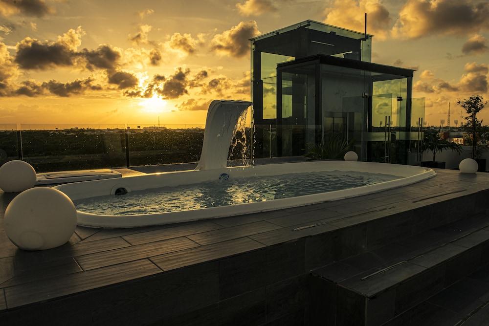 Kabah Boutique Hotel Cancún Extérieur photo